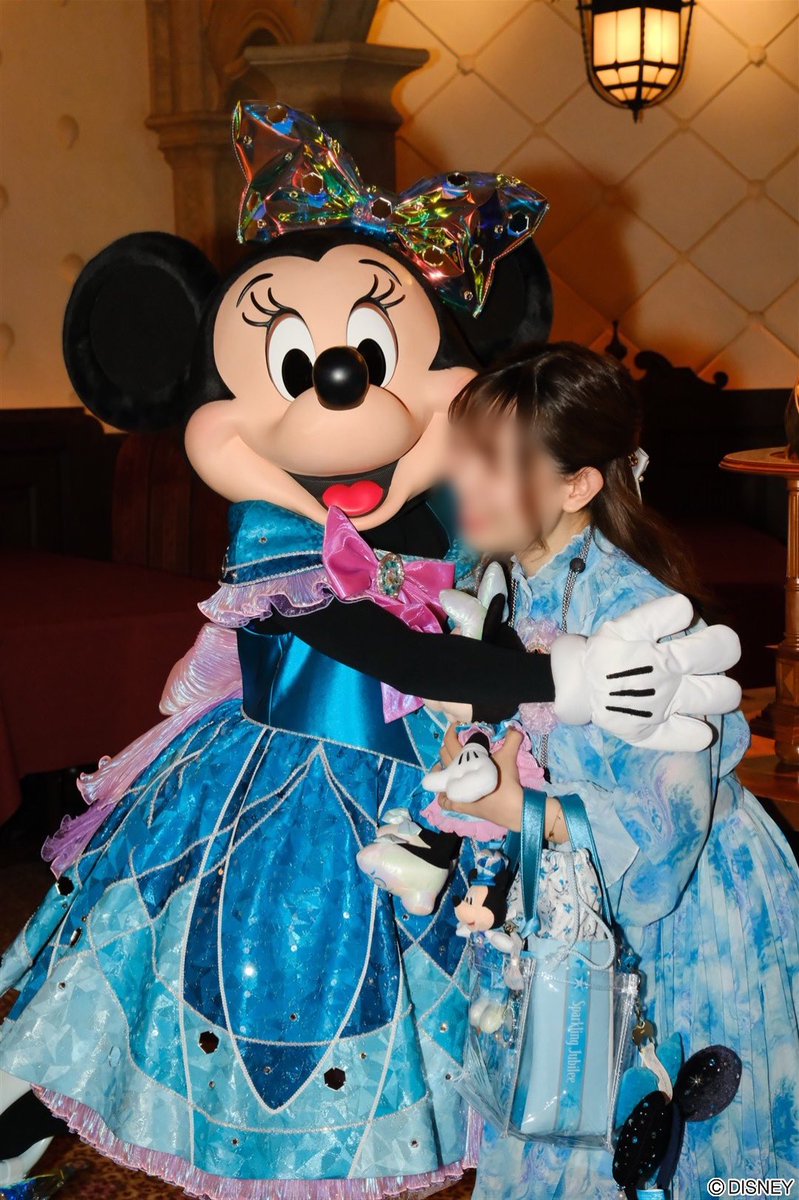 mm_pm3's tweet photo. 25周年衣装のバケパグリ

誕生日当日にミキミニに挟まれるという夢が叶った😭🫶
こんな幸せなことがあっていいんだろうか･･･

フォトキー見返しても、全部が夢にまで見た瞬間過ぎる https://t.co/Yc1zPr3UPX