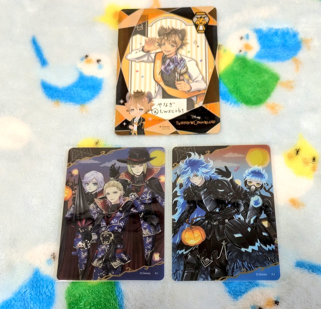 twscrb1's tweet photo. 交換 ツイステ ふぁぼカ ブルームバースデー スケアリードレス picharm

【譲】エペルジャックマレウスリドルオルトシルバーセベクジェイドリリア
【求】画像4枚目ラギー、カリム、デュース(コンプ目的)

名古屋手渡し、郵送。
画像1枚目はレアでレア同士の交換、ピクチャーム⇔ふぁぼカ可能。 https://t.co/p7EdUfl38b