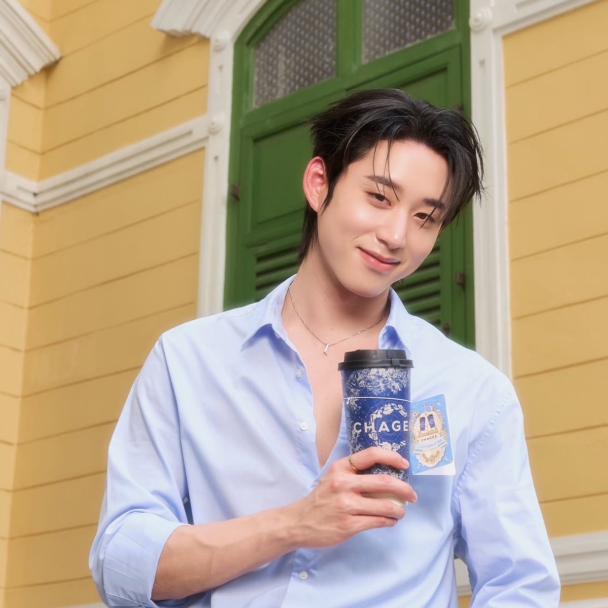 underthesamsky_'s tweet photo. ทำถึงอีกแล้ว น้องเอสกับชาจีทำดีตลอดเลย แล้วรอบนี้มากับโฮจิฉะด้วย ดื่มแล้วให้ฟีลผู้ดีคุณชายละมุนๆเดินในวังแบบภาพที่น้องเอสถ่ายเลย ดีอะ 🥺

#est_rvp #CHAGEETH https://t.co/Co51vj1Ywi