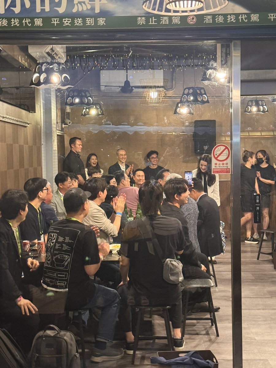 thekrux8's tweet photo. Jensen Huang’s daughter meeting with Korean Partners meetup dinner. #gtc #gtctaipei https://t.co/1TxK20wGgf