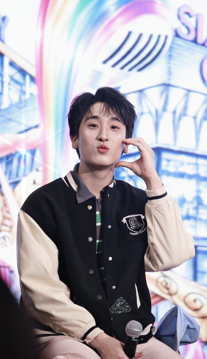 พี่แพทหัวใจน้องลูกบุ๊ค🦊🍅 tweet media