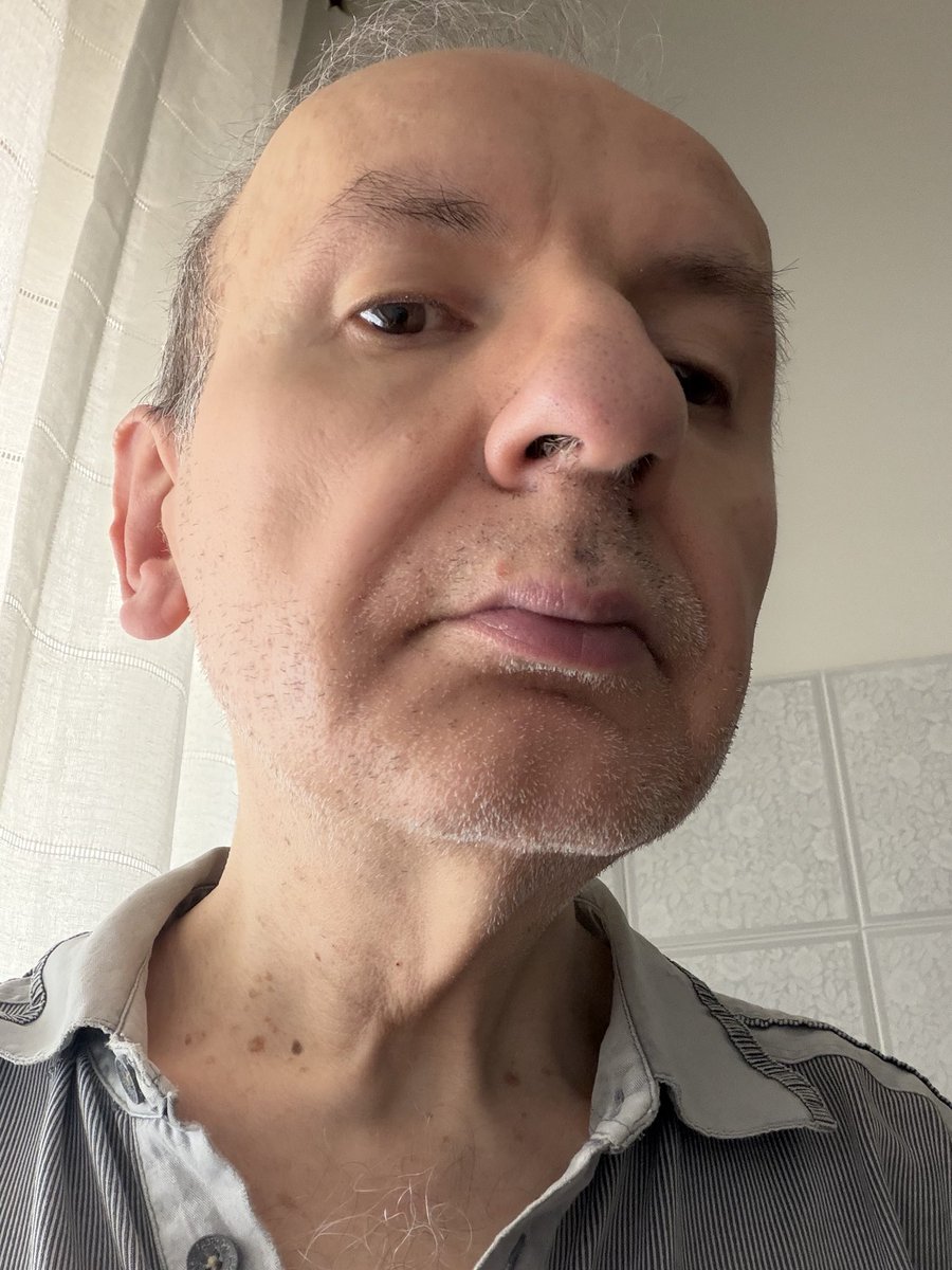 Francesco tweet media