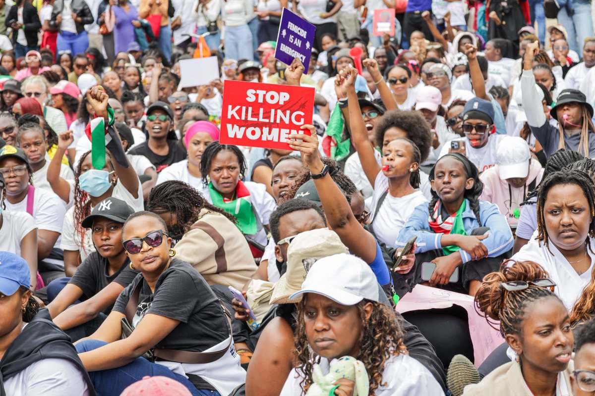 UGMParty's tweet photo. Today, @dkmaraga joined Kenyans for the Women's National Memorial Protest against femicide and pedocide in Kenya.

Our Constitution guarantees every person the right to life, human dignity and access to justice. It also guarantees every child the right to protection from abuse and harm.

As a nation, we must uphold these constitutional guarantees and ensure that every woman and child is safe, protected, and lives free from fear and violence.

#UGMParty #Kumekucha