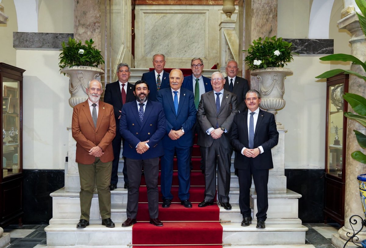 uhhjerez's tweet photo. El encuentro de los Consejos de Hermandades de Andalucía y Jerez concluye con una apuesta unánime por la transparencia económica https://t.co/PKwINqtZ24