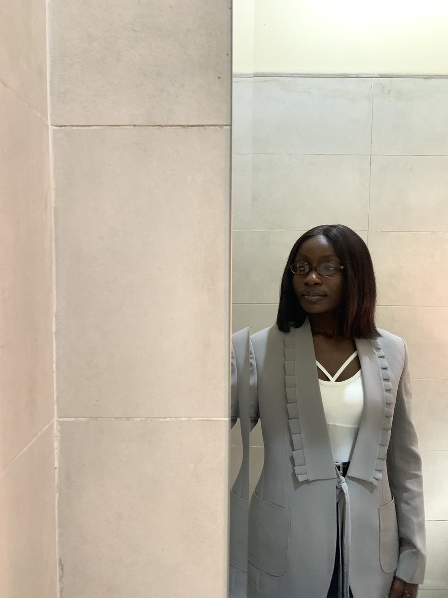 queenL__A's tweet photo. June 2026 came with “standing on businesses” kind of energy. The new month chose Monday of all days to start. Let’s have it https://t.co/u9RDnWYqV7