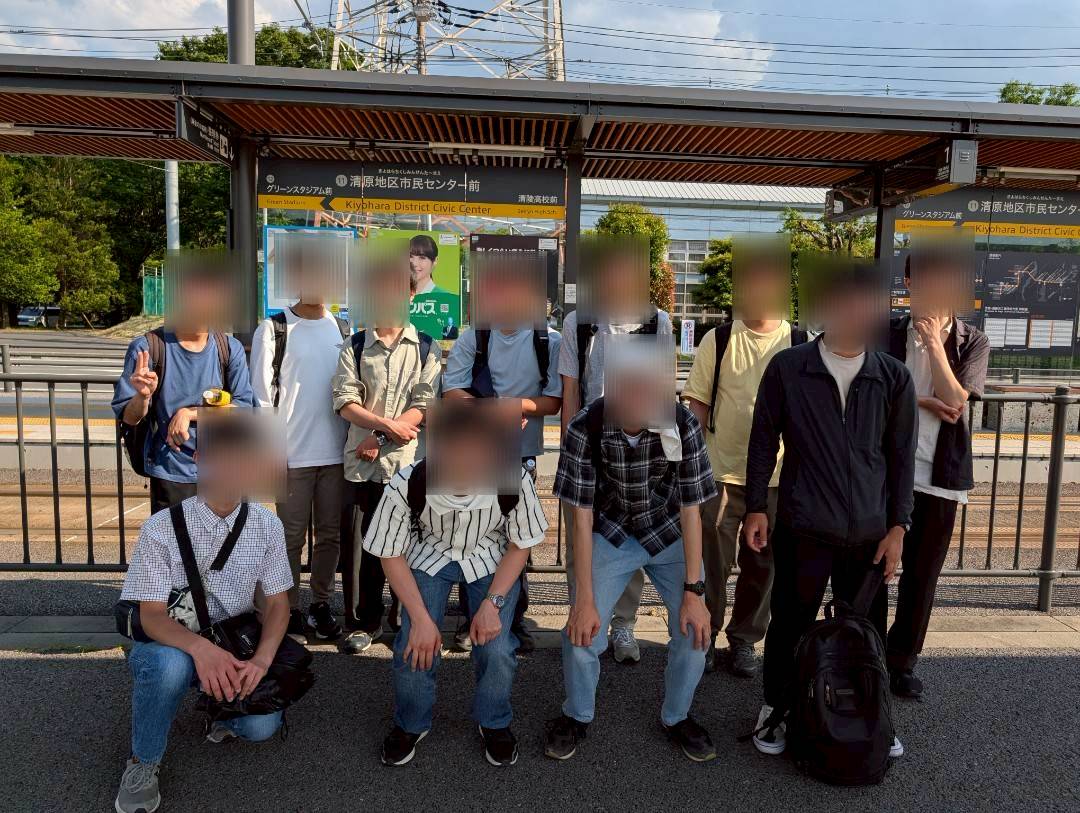 Geoken_TMU_n's tweet photo. 昨日5/31(日)は宇都宮大学地理研究会様(@UtsunomiyaGeo)と合同で宇都宮巡検を行いました！
LRT沿線と、JR駅〜東武駅の中心市街地のエリアについて、宇都宮出身の弊会員と、宇都宮大学の皆さまに、宇都宮の交通事情や歴史など様々教えていただきました！
巡検後は食事会も！ありがとうございました！🥟 https://t.co/O2sHzVgyV4