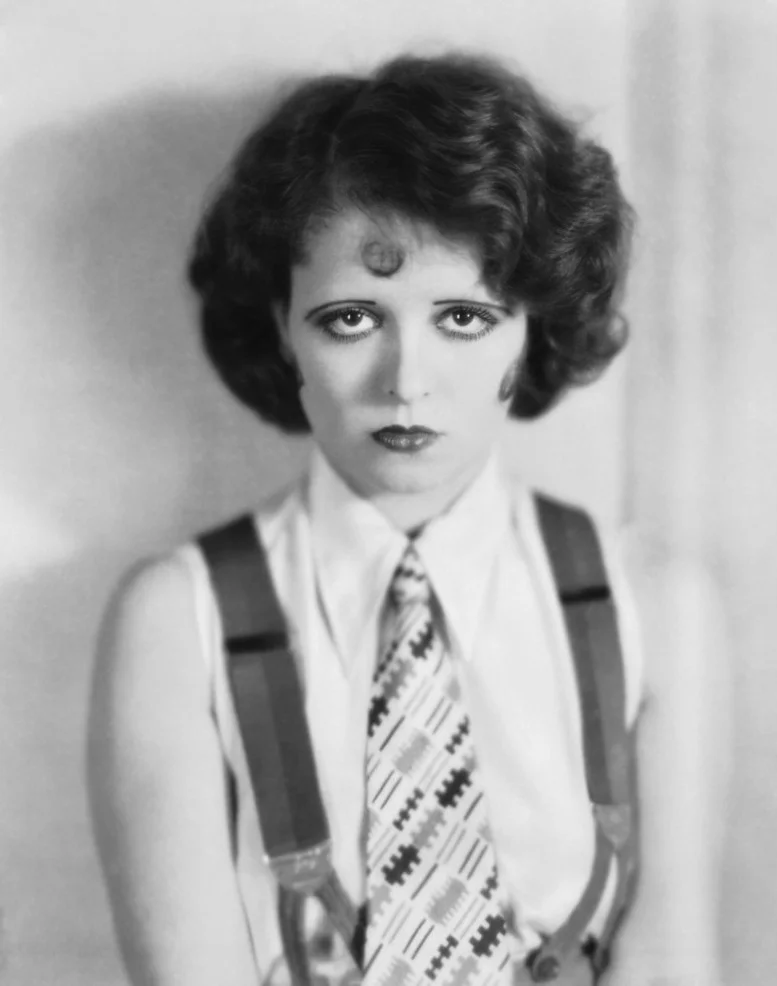 ShoujoSalem's tweet photo. the 1920s/30s and 1980s were such non binary decades i think https://t.co/2dj7tDR3u4