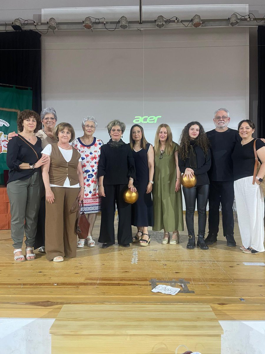rosaeorg's tweet photo. 🎭💗 El 29 de mayo disfrutamos de “Gracias, Clara Campoamor”, una representación solidaria a beneficio de ROSAE.

Gracias a Masa Madre Teatro, Pan de Trigo, al I.E.S. Bernardo Balbuena y a todas las personas que nos acompañasteis ✨💕 https://t.co/o1NnZuuRpY