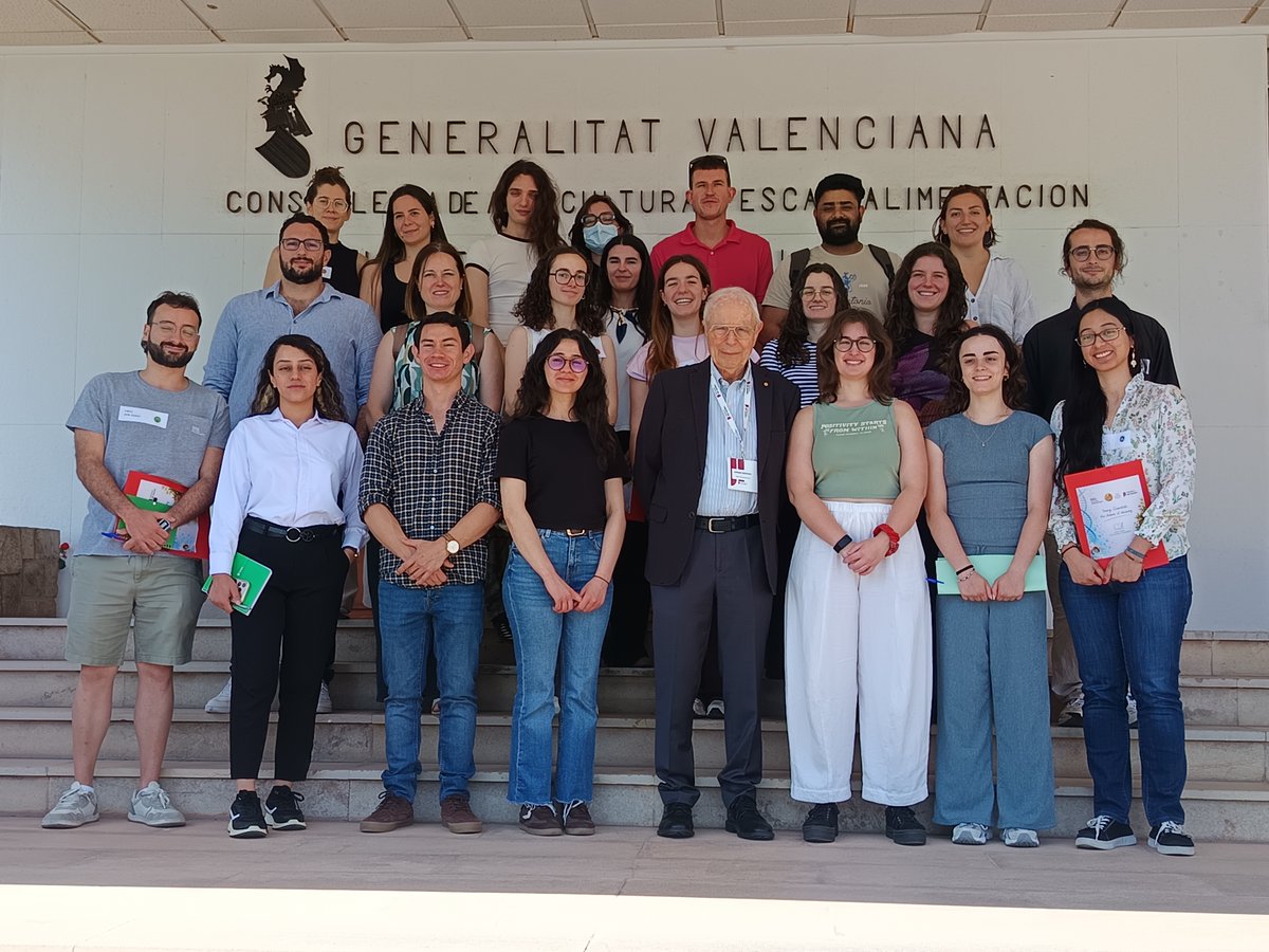 GVAivia's tweet photo. 🏅Hoy hemos tenido el privilegio de recibir al Dr. Avram Hershko, @NobelPrize de Química. 👩‍🔬Ha tenido lugar un encuentro muy enriquecedor con nuestros investigadores predoctorales. 

👏 Nuestro más sincero agradecimiento a la Fundació @PremiosReiJaume. https://t.co/M76hN1pzXn