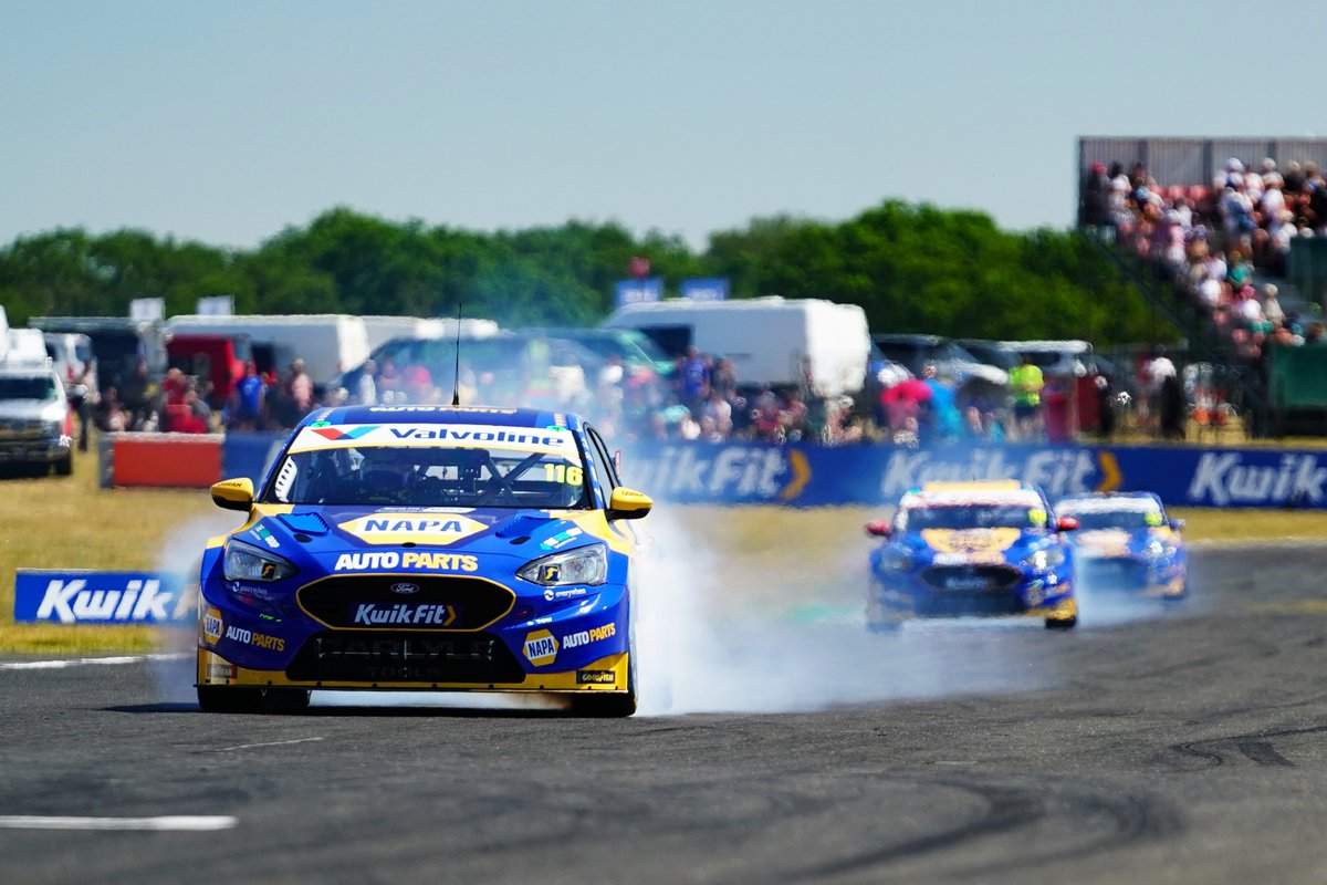 BTCC's tweet photo. 📰 Sutton soars as BTCC arrives at Oulton Park

Ingram holds the records. Sutton holds the points lead. Morgan holds home advantage.

#BTCC heads to Oulton Park this weekend and the Cheshire circuit could have plenty to say about the 2026 title race

🔗 https://t.co/uW3lgXEQ2C https://t.co/xKjTvrDADS