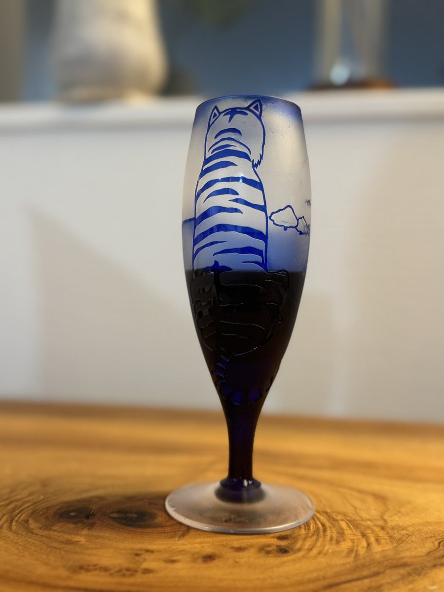 OLRench's tweet photo. 夜中、ロードスターにガソリン入れに行こうと思ってたのに、

気づいたら呼吸するようにワイン飲んでた……😨しまった…

#アテはただのじゃがバター https://t.co/BwXlyutHFR