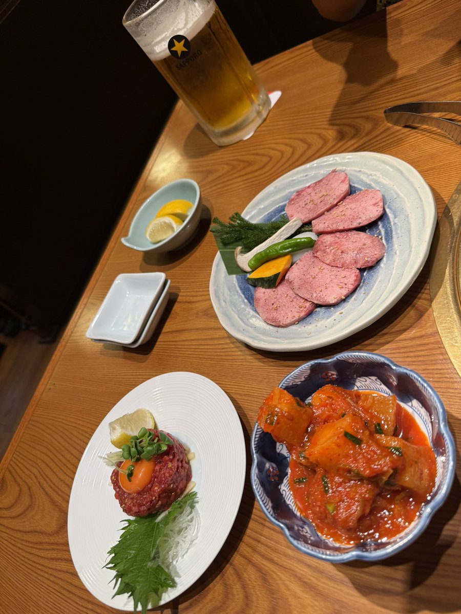 TA_AYA_1002's tweet photo. 明日の座席良かったからお祝い焼肉🍖 https://t.co/Jj4X6wcZaO