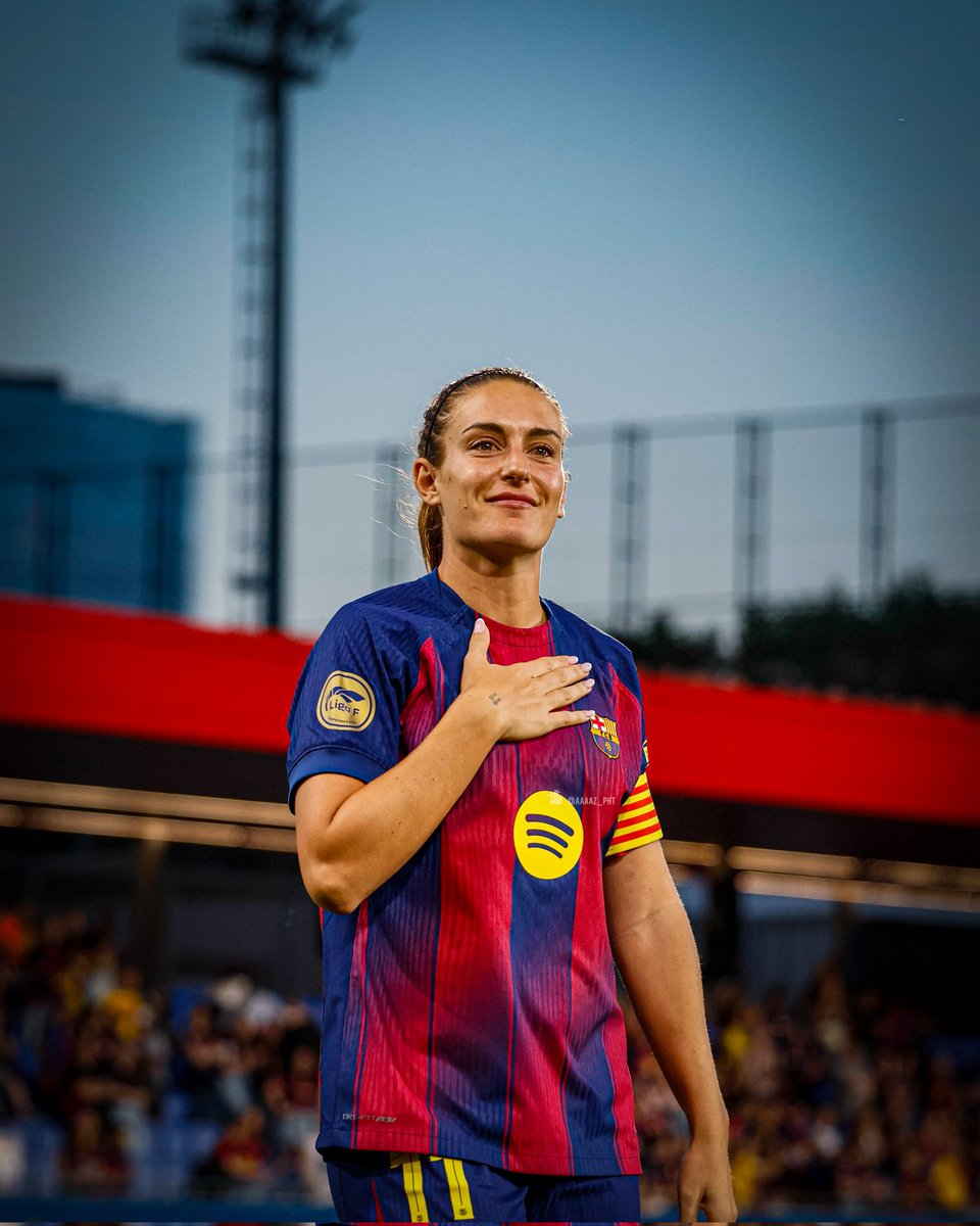 kenihcp's tweet photo. Completamente en contra de la narrativa donde Alexia ahora es feliz de verdad porque salio del Barça.

Alexia fue la MAS feliz estando aqui. La presion de la camiseta, un privilegio. Ya lo dijo ella. 

Si hoy esta en paz es por eso porque fue feliz al maximo y nos lo dio todo. https://t.co/pUGWRHGYUj