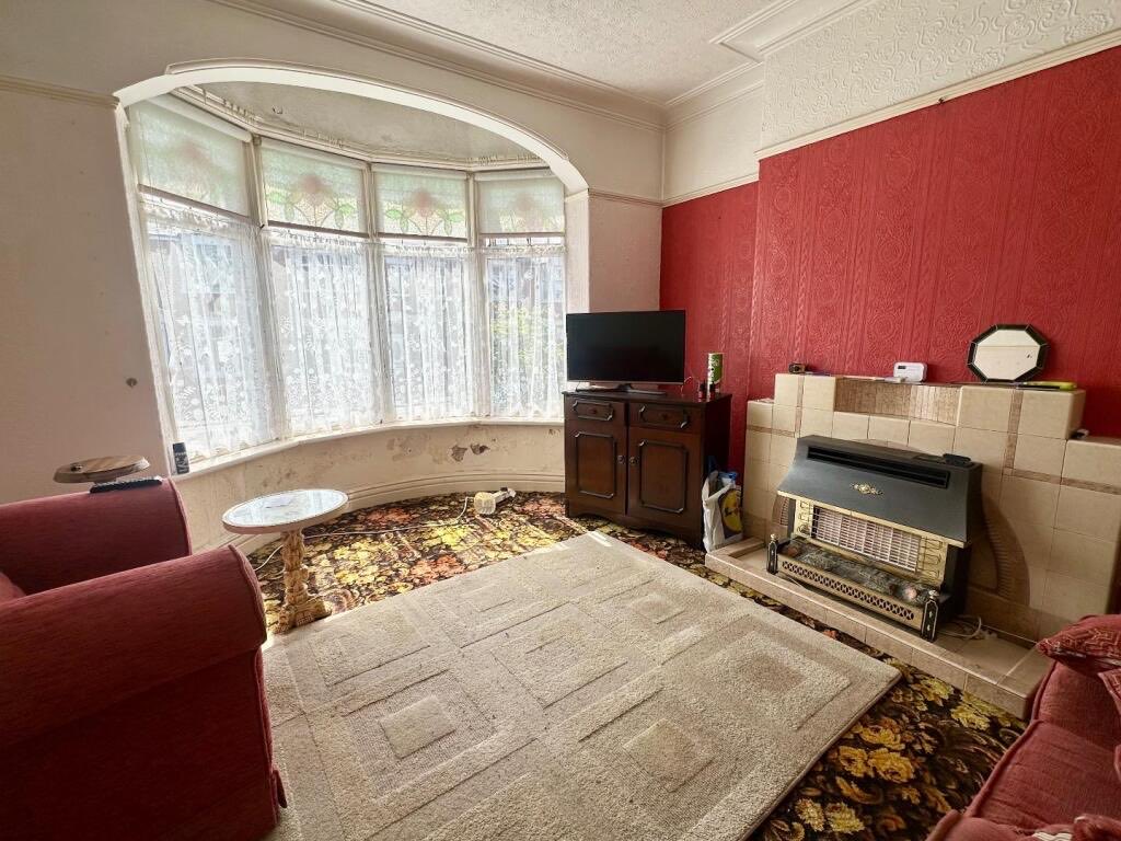 Hunters_BPL's tweet photo. ✨NEW PROPERTY FOR SALE✨
Grasmere Road, Blackpool
£84,950
**MID TERRACED HOUSE REQUIRING MODERNISATION WITH NO ONWARD CHAIN INVOLVED**
Call 📞 Hunters Blackpool on 01253 362640 to arrange a viewing. 
https://t.co/RsVEzCPjok https://t.co/V1U9ifAZ6L