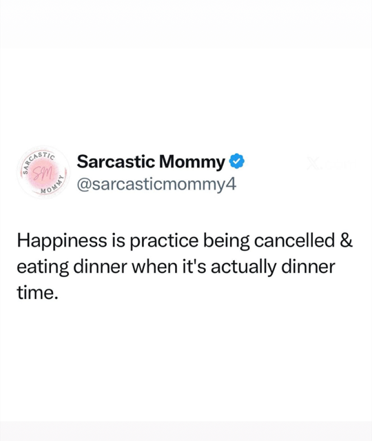1017theOne's tweet photo. Happy Monday! We know you're secretly thinking it... but no rain in the forecast most of the week, so get dinner when you can! 😂 #soccerlife #baseball #juliebandnick @sarcasticmommy4 

Today: Sunny. High 23

Tonight: Clear. Low 9

Tomorrow: Sunny. High 21

Wed: Sunny. High 23 https://t.co/teQrKqlQsX