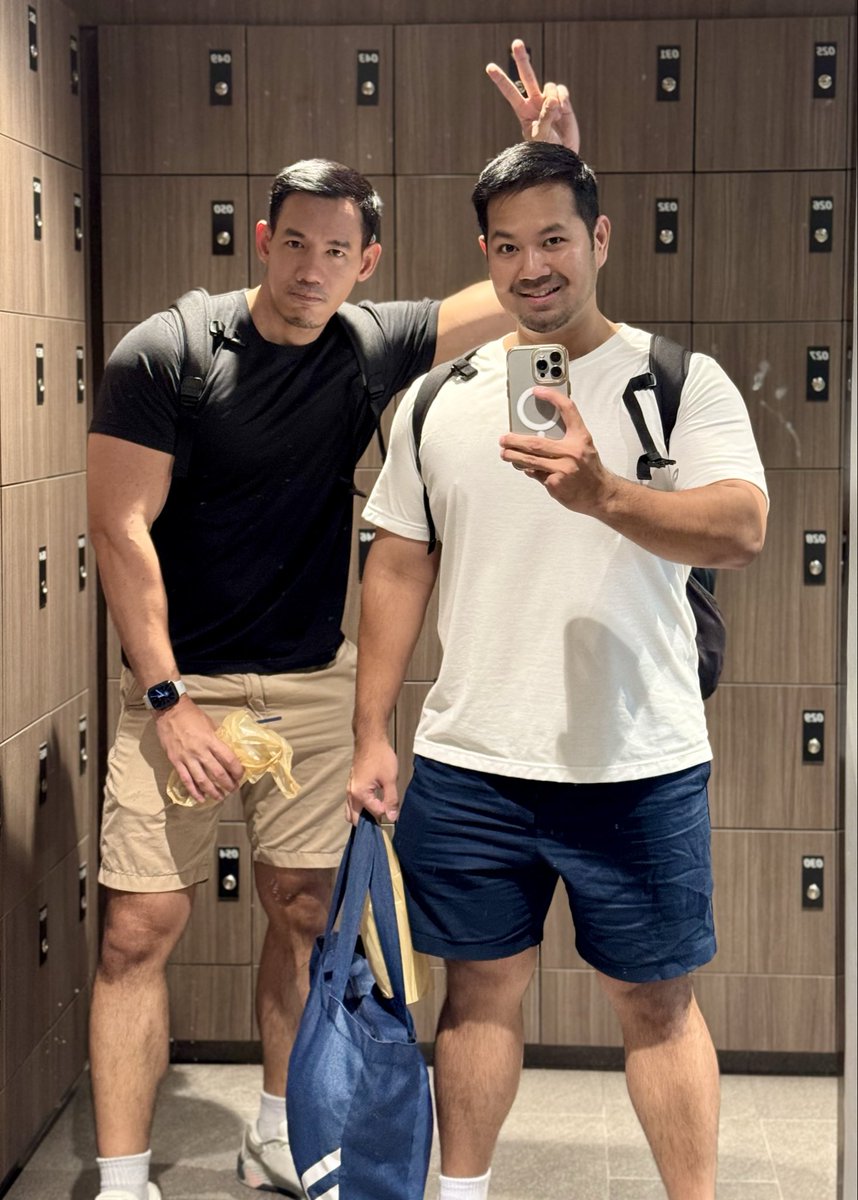 JoeDeCobray's tweet photo. พาแฟนเข้าสู่วงการ hybrid workout ลากลงแข่ง hyrox สิงหานี้ จะรอดหรือร่วง https://t.co/yFndNYitEU