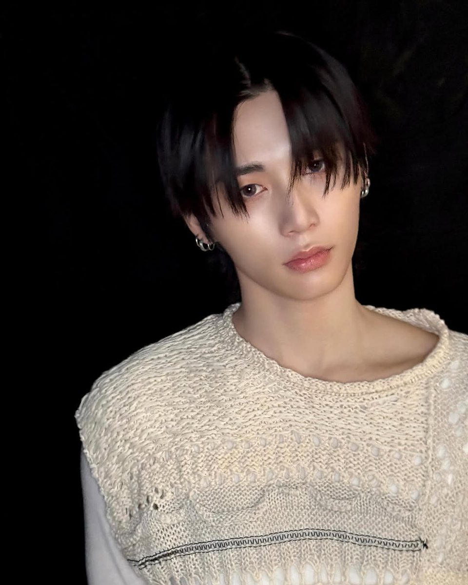 bndwiki's tweet photo. 📷[#HOME #INSTAGRAM] 260601 #BOYNEXTDOOR TAESAN #태산 

⚠️ trigger warning ⚠️

𝘞𝘌𝘈𝘝𝘌𝘙🕸️ 

🔗 https://t.co/XRXN8N90Yx https://t.co/eIxWJ0MEmE