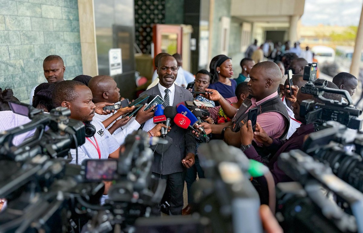 MNathan26's tweet photo. Minister of Works and Transport Hon @HonByamukama addressing journalists at @Parliament_Ug after interfacing the appointments committe . https://t.co/LztzwKWZo6