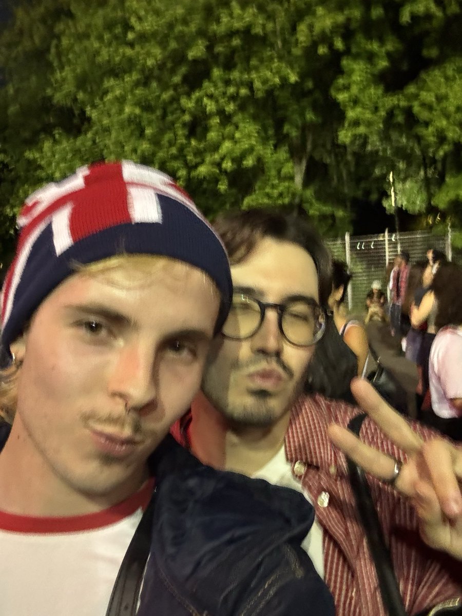 theoxazepam's tweet photo. on est trop beaux mvi @teodivanno 🇬🇧 https://t.co/LxZbKyCQRb