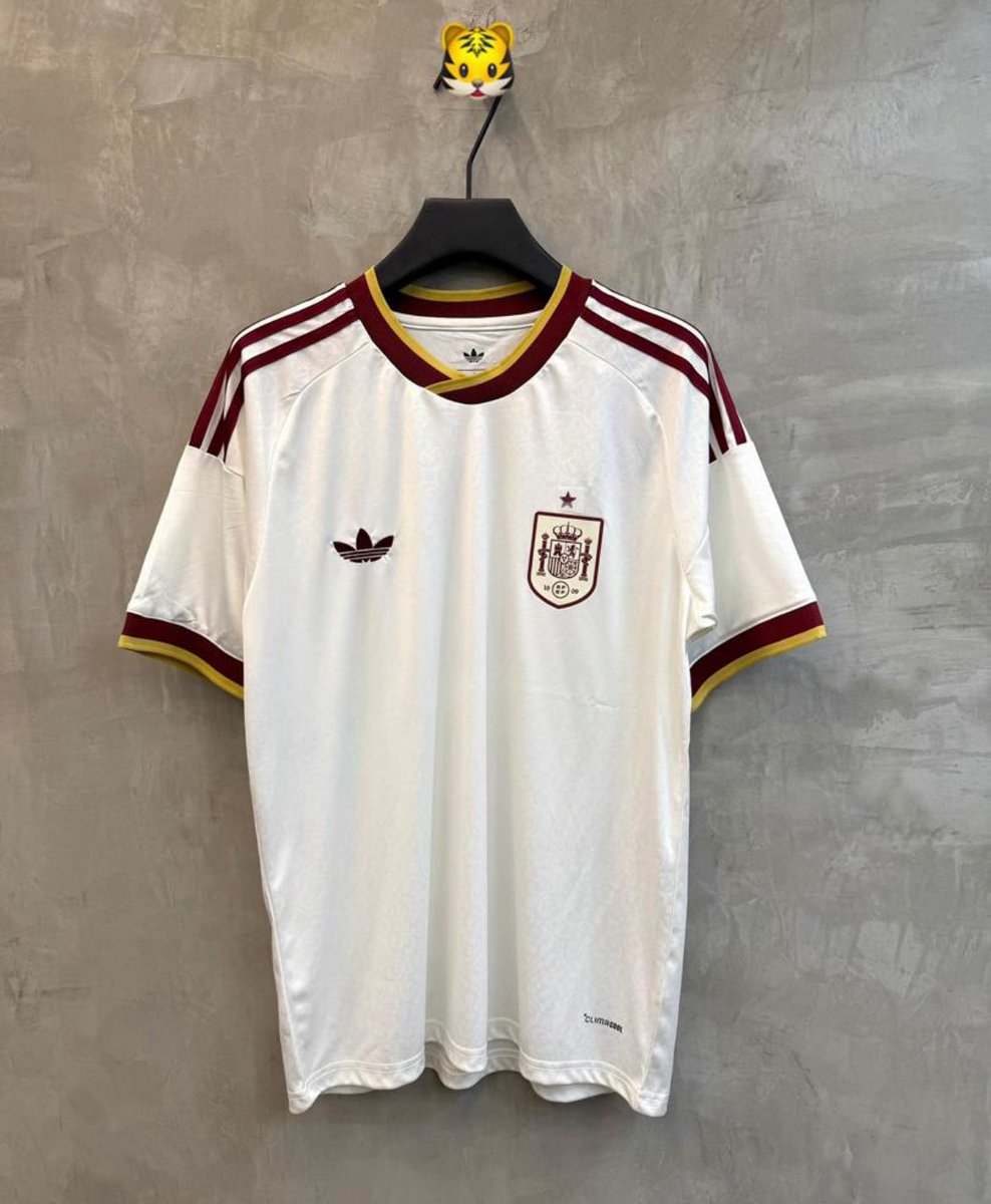 _Sedsjerseys's tweet photo. 🇪🇸  Spains home and away World Cup jersey
___
 All sizes available 
____
GH¢ 180.00

Call or text 020123788 to purchase 

#sedsjerseys https://t.co/YQeAWM720s