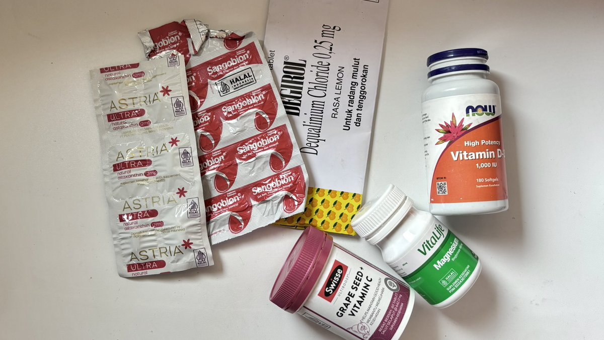beautiaf's tweet photo. the things i don’t regret buying as an adult woman:

VITAMIN dan SUPPLEMEN, sangat membantu buat menjaga kesehatan tubuh dan kulit.😋💯 https://t.co/frd3oXCmrj