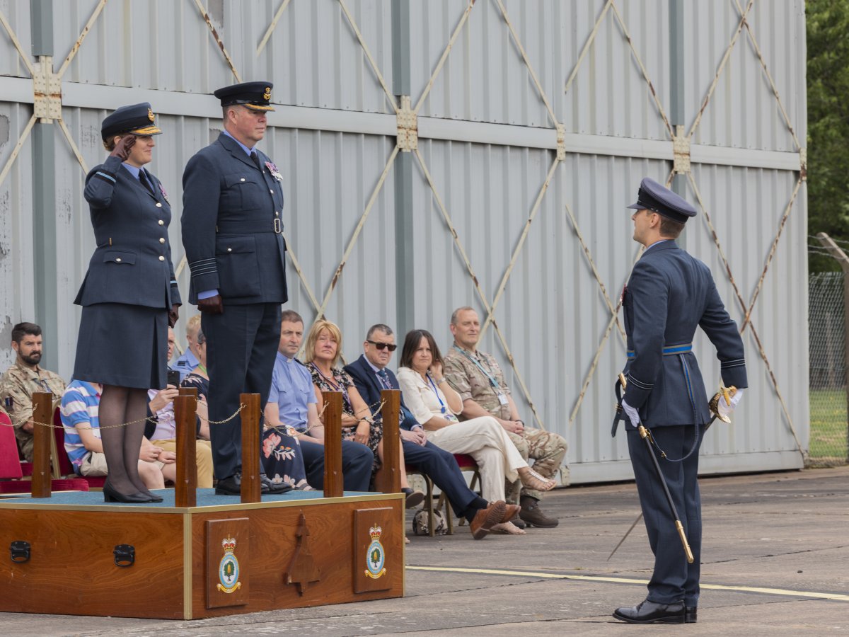 RAF_Cosford's tweet photo. On 29 May 2026, RAF Cosford hosted a ceremonial handover parade as command of the Defence School of Aeronautical Engineering (DSAE) passed from Air Commodore O’Sullivan to Group Captain Trapnell.

#DSAE #DCTT #ceremonial #handover #RoyalAirForce https://t.co/arAee0mRMC