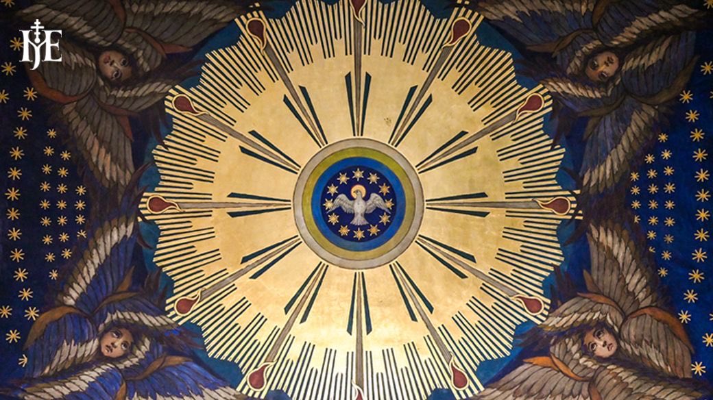 Epifaniy's tweet photo. Сьогодні, на другий день після П’ятидесятниці, Церква відзначає День Святого Духа, особливо вшановуючи Бога-Духа Святого – третю Особу Пресвятої Тройці. Але «третьою» ми називаємо Його не за порядком зменшення, а вказуючи у такий спосіб на черговість одкровення Тройці у світі: адже Дух Святий у повноті явив Себе після одкровення про Отця і про Сина.

Дух Святий є таким же Творцем світу, як і Бог-Отець, і Бог-Син, Він дає силу життя світові, Він є для Церкви Христової тим, чим душа є для тіла. Він все Собою проймає і все живить, на все накладає промінь Божественної благодаті. Як повітря потрібне для життя тіла, так і Дух Святий – для життя людської душі. 

Святий Дух для нас невидимий, але Його дія виявляється в реальних, видимих та відчутних плодах і дарах. Всі прояви любові, милосердя, віри і добра, внутрішній мир і спокій, відчуття радості, краси, щастя, гармонії, вдячності – все це в людині є не саме собою, але походить від Бога та є плодами дії Духа Святого. 

«Хiба ж не знаєте, що ви – храм Божий i Дух Божий живе у вас?» (1 Кор. 3: 16) – нагадує нам святий апостол Павло. Ніколи не забувайте про це! І за вірою вашою, за благоволінням Небесного Отця і за обітницею Сина Божого, нехай благодать Всесвятого Духа перебуває над усіма вами!
