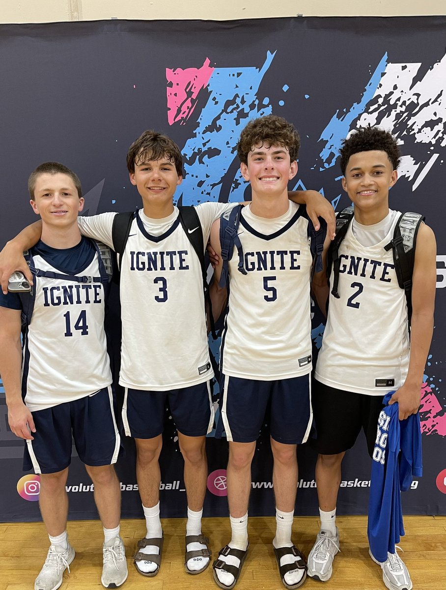 HoltenDensmore's tweet photo. Finished our  @ignite_hoops spring season with 2 wins yesterday, including a huge 4th quarter comeback win vs a previously unbeaten Sharks team. My teammates and coaches were the best. Excited for high school summer camp this June 🔥🔥 https://t.co/lRtfgoopnA