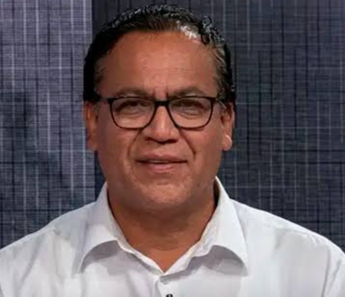 drocabas's tweet photo. Debate presidencial aburrido en el Perú. ¿Ganador? Por la impresión general, Sánchez. Era "un peruano como tú" (Sánchez) frente a Cruela Deville (Fujimori): un maniquí hierático sin sentimientos, todo falso.

https://t.co/lzocv8S9sw https://t.co/13lcVLZGCH