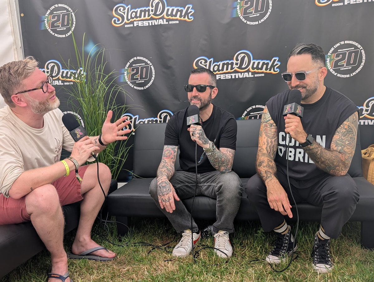 markandmepod's tweet photo. Recording backstage at @SlamDunkMusic with @BaysideBand . You can listen to the interview now on Apple Podcasts, Amazon Music, Spotify and all the links are in my bio. 

#bayside #markandme #podcast #slamdunk https://t.co/8EiqeuQeMC