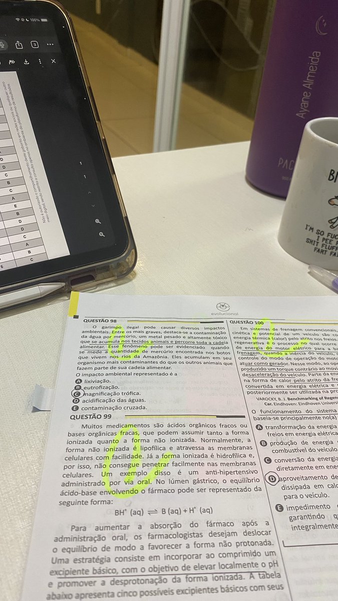 studymora's tweet photo. começando a semana corrigindo simulado (foto calculada https://t.co/EAgiMpQWuL