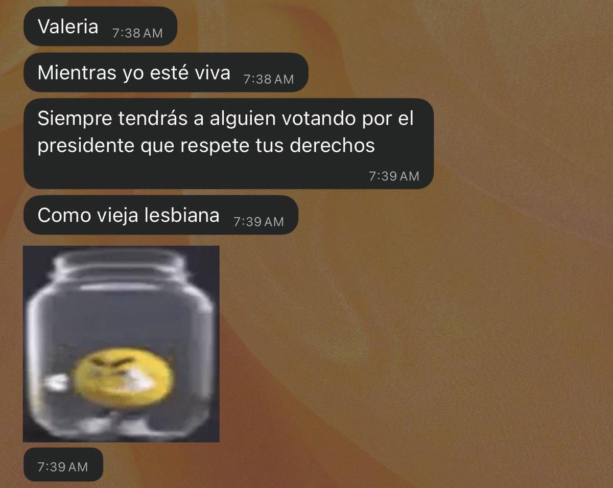 xoryad's tweet photo. pensé que me diría algo más romántico, but I’ll take it.
Pure love https://t.co/Eib5LWthcf