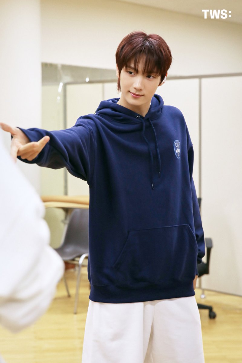 nday_youngjae's tweet photo. 240601 영재
'연세대학교 아카라카’ Photo Sketch

#YOUNGJAE #영재 #ヨンジェ #TWS #투어스 https://t.co/gqNX4pMVFy
