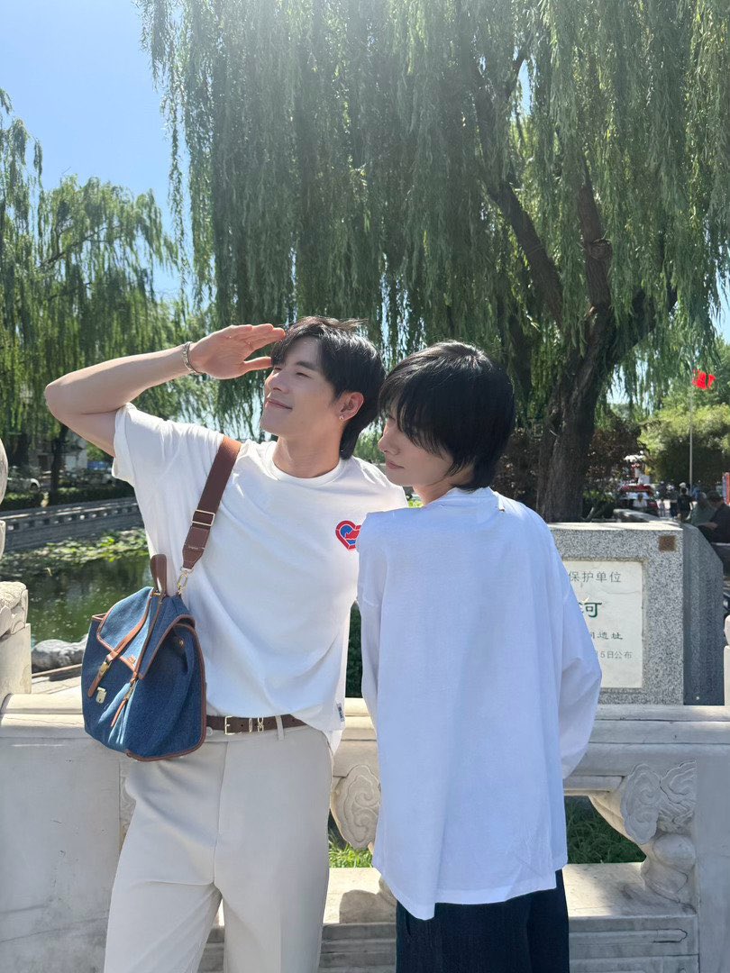 acervobigpark's tweet photo. Eles são tão fofos juntos 🥹✨

#BigPark 
#atdpark 
#BigThanakorn https://t.co/BNCyqkOKNd