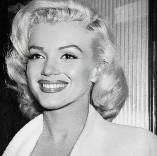 ted_koala's tweet photo. MARILYN MONROE .....

Born on this day, 1st June 1926

One of my all time favourite Hollywood actresses 😍 https://t.co/2PhfUBzpz9