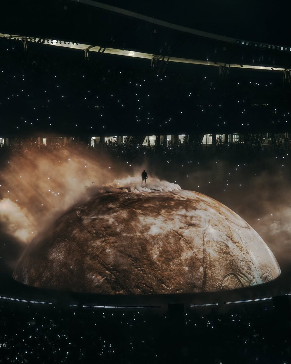 NoteSphere's tweet photo. YE Live in Istanbul. 2026. the largest stadium concert in mankind's history.

Photographed by Ahmet Emre Saka. https://t.co/coGIm7ouCF