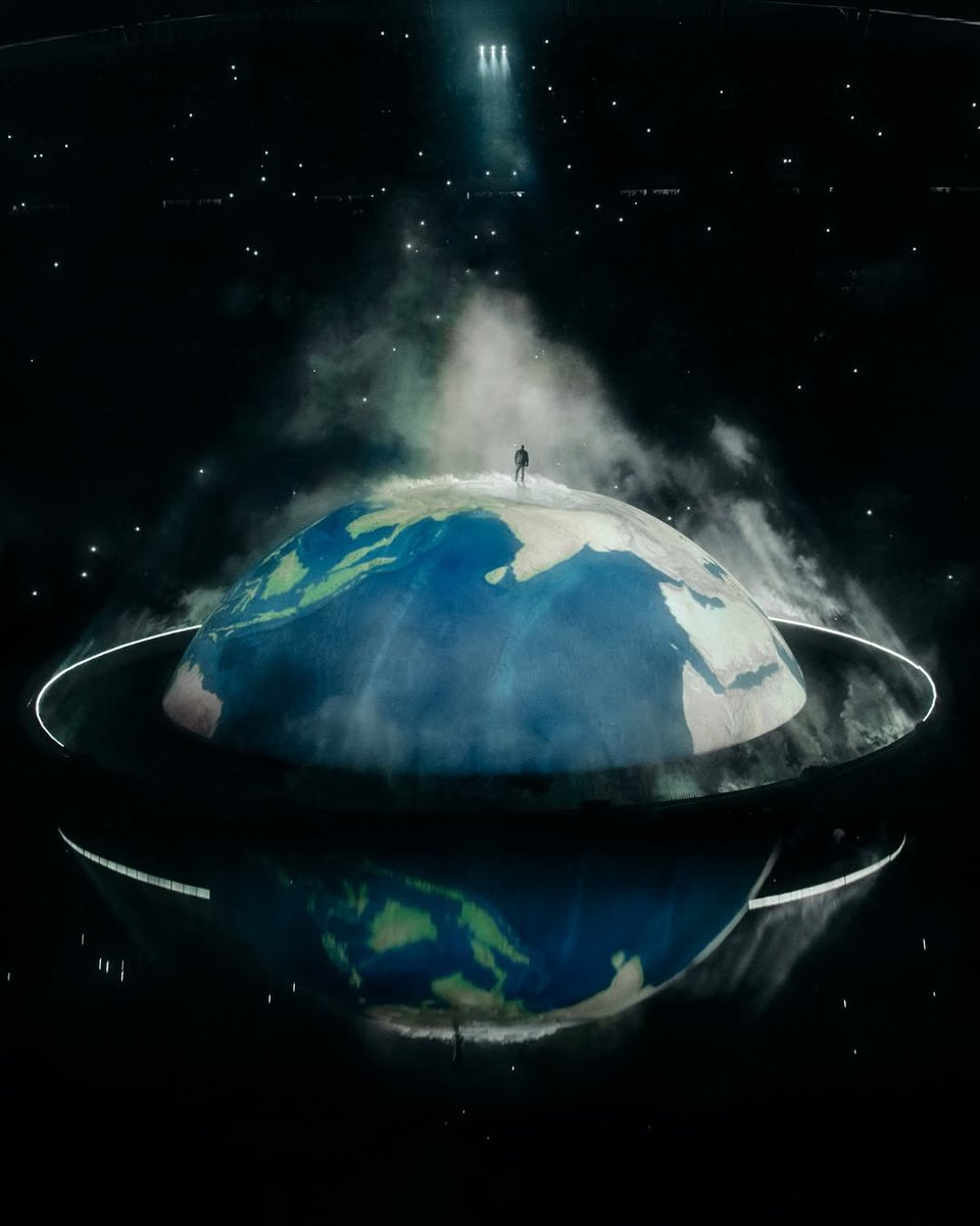 NoteSphere's tweet photo. YE Live in Istanbul. 2026. the largest stadium concert in mankind's history.

Photographed by Ahmet Emre Saka. https://t.co/coGIm7ouCF