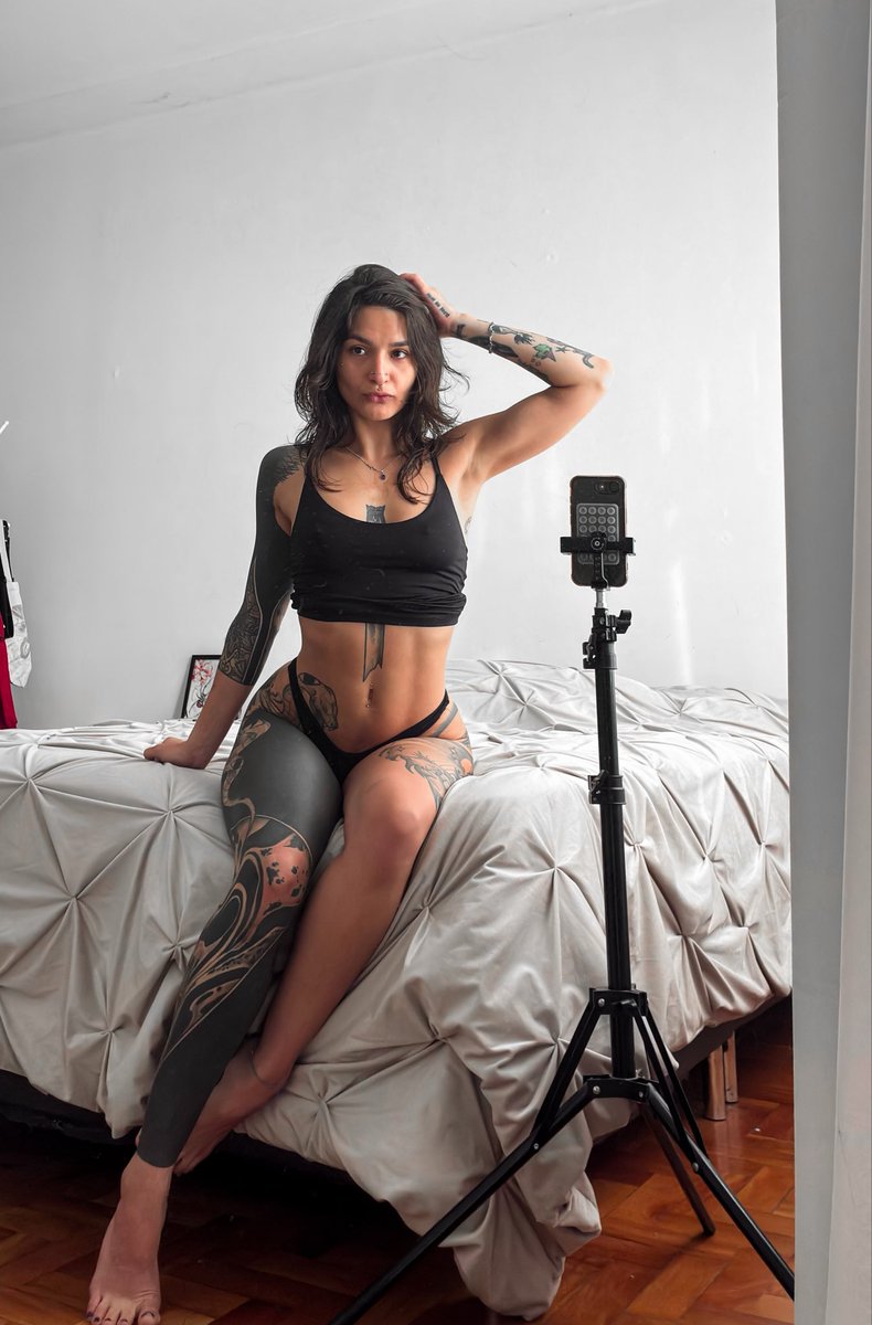 dailygostosa's tweet photo. 7- svetlanna https://t.co/XF1zh5FUm1