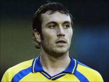 AftertheJawsofV's tweet photo. Happy birthday to former @TUFC1899 striker Martin Gritton, whose story features in @AftertheJawsofV which is available here https://t.co/lkDzOGyh02 #tufc https://t.co/w6qFPSNxyF