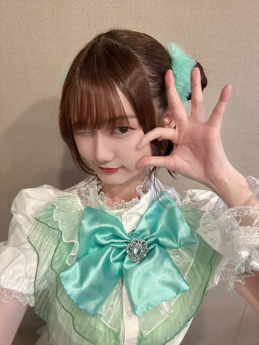 roko_hakomemo's tweet photo. ♡ICDA2026芽生え♡

初恋♡めもわ〜る 3期生 ろこでした🍒💚

お披露目ライブ、沢山の方に見て頂けて嬉しかったです！新体制になったはこめもも見守ってくれると嬉しいです（ ᵕ̩̩ ᵕ̩̩ ）

ALTも読んでね(ˊo̴̶̷̤  ̫ o̴̶̷̤ˋ)♡ https://t.co/SM1pfi5rDc