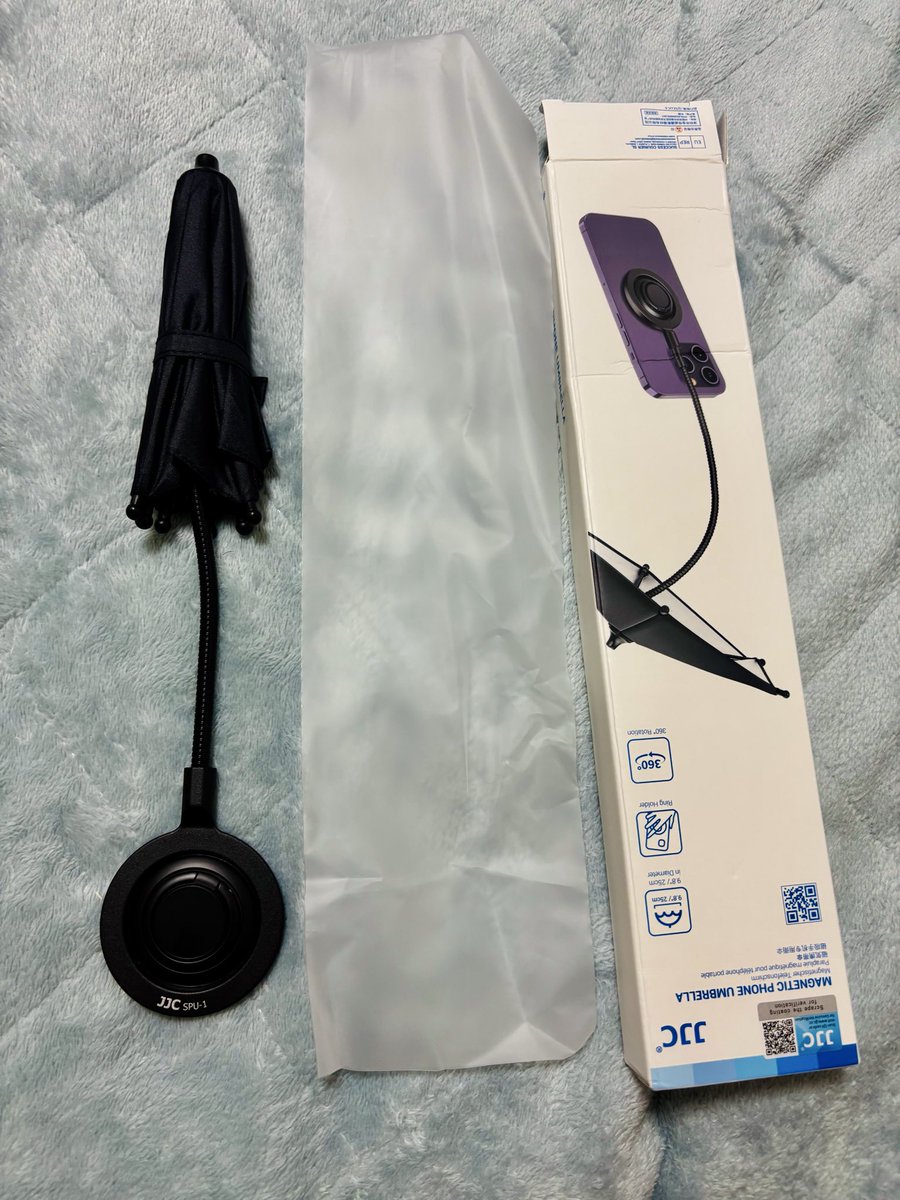 aahachi8's tweet photo. GOFESに到着が間に合わなかったスマホ用日傘です笑 https://t.co/E1hFajVXxL