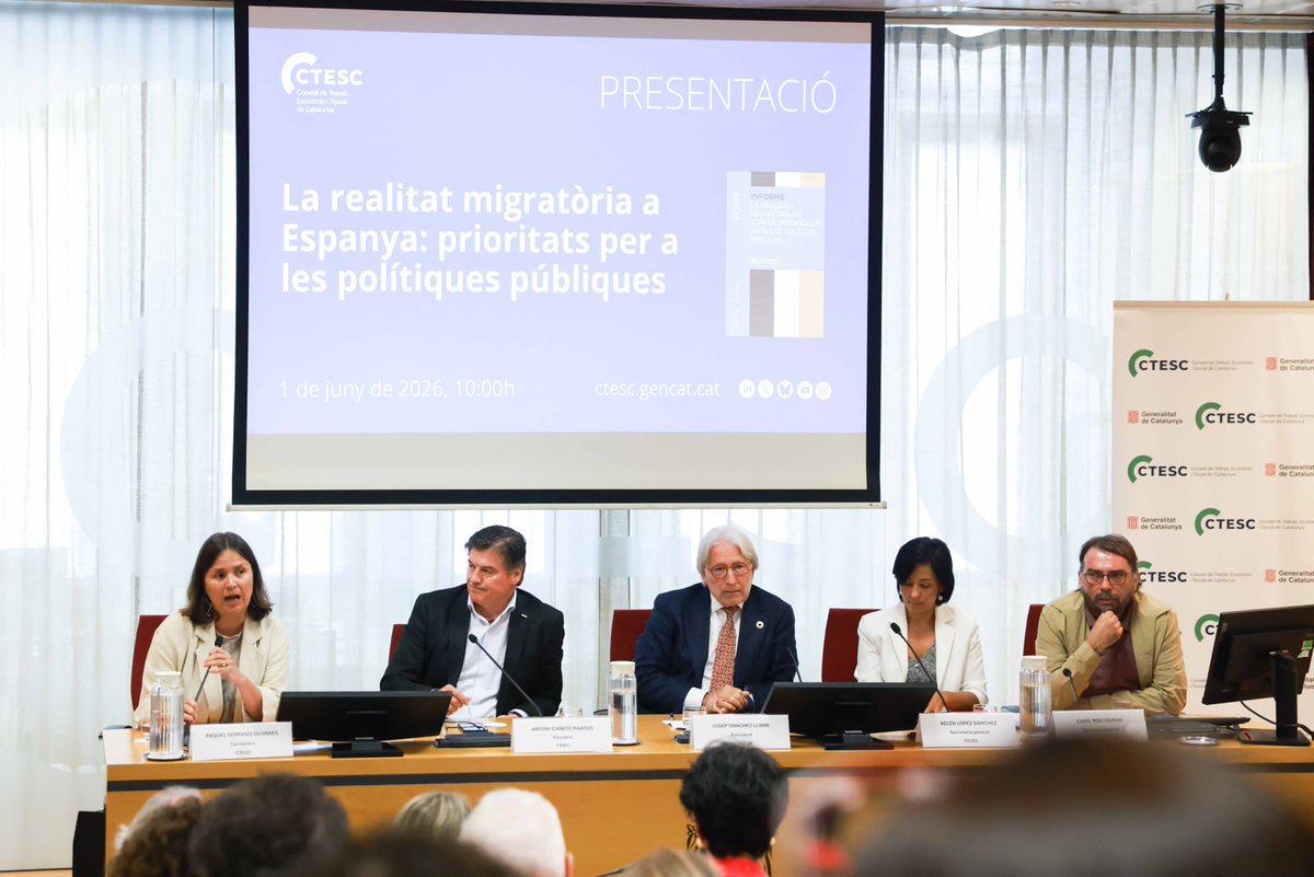 AntoniCanete's tweet photo. Avui he participat en la jornada ‘La realitat migratòria a Espanya: prioritats per a les polítiques públiques’, organitzada pel @CTESC, on he defensat que cal reforçar la contractació en origen com una via ordinària d'accés al mercat de treball, fent-la més àgil i més alineada amb les necessitats de les empreses.

Des de @Pimec considerem que s'ha d'avançar per construir una economia que integri les persones, reforci la cohesió social i generi prosperitat per a tothom.