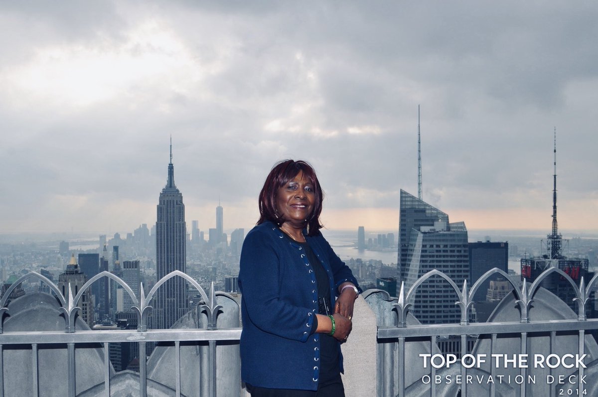 VernaPolitics's tweet photo. From the hills/ #valleys / #TopoftheRock 
Good morning!
And as we begin a new day/month..✅
May our goals/ objectives move us forward
Positively to new horizons!
Happy #Monday ! https://t.co/Qp70F1zdVk