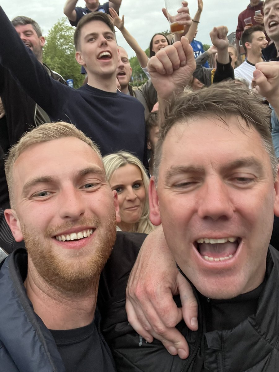 _RossHall's tweet photo. @StockportCounty What a fucking chap, some journey with him in charge

Just short in the end https://t.co/yXxGRXM7WE