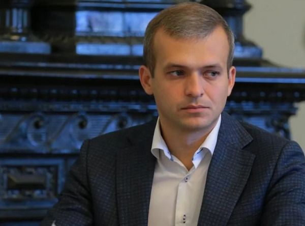 Аргумент tweet media