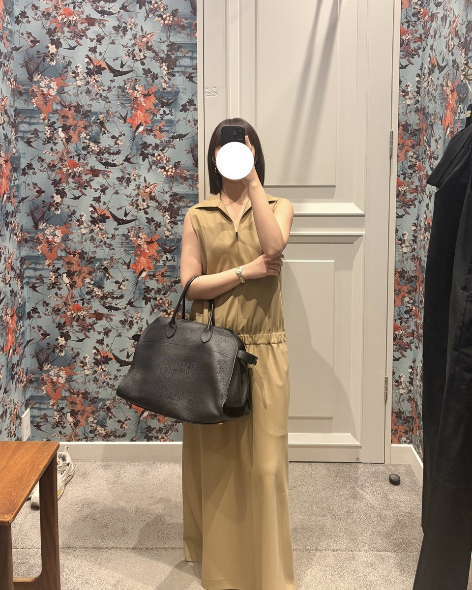 cmtm002's tweet photo. トレンチカラーのベージュに目がない🤎
ドンピシャ好みすぎるワンピース🫶
onepiece / l'appartement
bag / the row https://t.co/uTeblvvsws