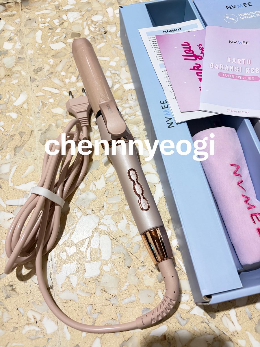 chennnyeogi's tweet photo. WTS Want to sell / Preloved Catok 2in1 NVMEE Sagitarius

💸 195K (nego tipis) 
📍Gresik, Jatim (bisa cod)

dijual karena kebanyakan catok 😭
Details 👇🏻(cont) https://t.co/YNt0JkeRdP