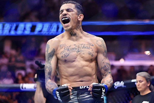 TheRealCobiMMA's tweet photo. Hot take Monday! Carlos Prates would murder morales https://t.co/0XiljFSgNr