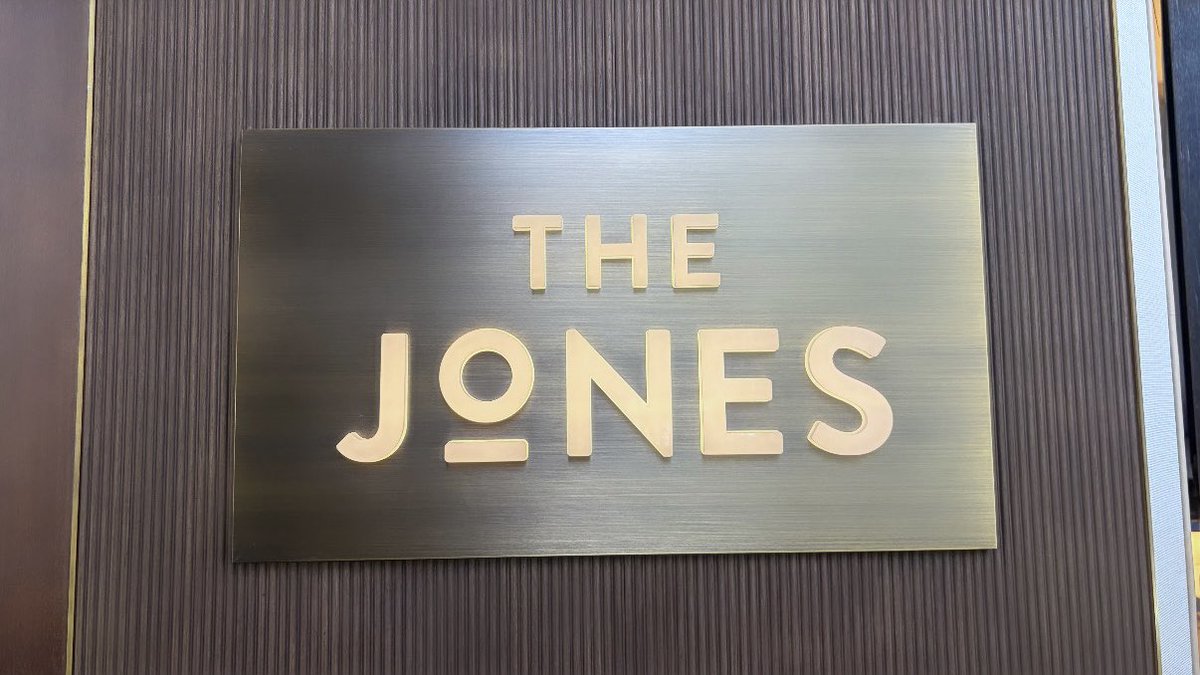 _hqr8zz's tweet photo. 📍The Jones Cafe(新宿)
念願クロッフルŧ‹”ŧ‹”( ‘ч’ )ŧ‹”ŧ‹”💕 https://t.co/MrbqJKjC5C