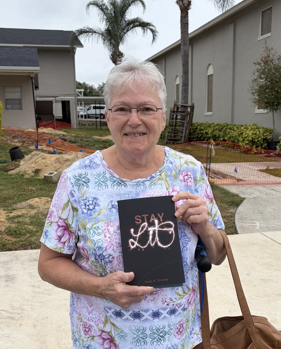 TexasStready's tweet photo. Want to have and keep excitement in your life? Stay Lit is a great example of how to do that. Get your copy today at https://t.co/gLbUiifSFC #ARadicalDifference #StayLit #FaithBasedRecovery #ChristianBooks https://t.co/3r76W5TmOM